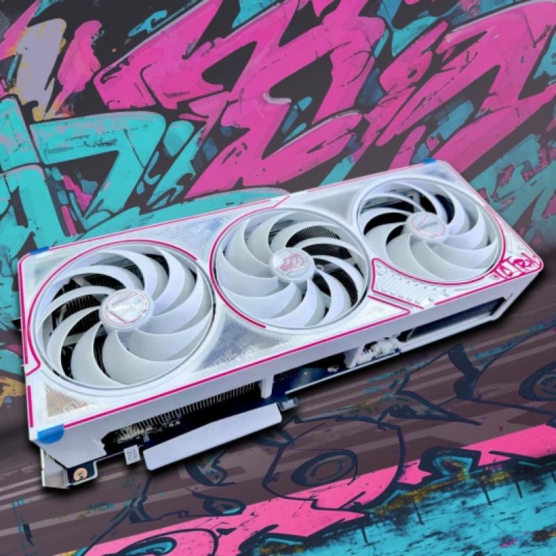 七彩虹 RTX5060 Ultra W OC 8GB顯卡（白色三風扇）